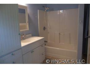 401 VARSITY - Photo 11