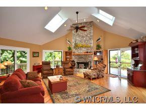 277 Cardinal Lane - Photo 3