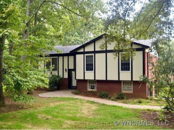211 WINSLOW DRIVE