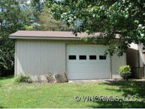 11 CHARLIE HILL MEMORIAL DRIVE - Photo 3