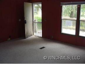 11 CHARLIE HILL MEMORIAL DRIVE - Photo 8