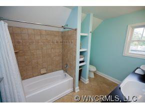9 Central Ave West - Photo 12