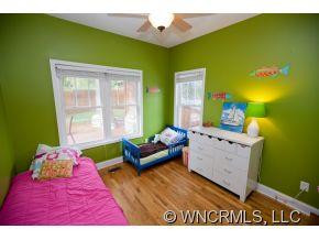 9 Central Ave West - Photo 15