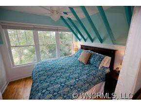 9 Central Ave West - Photo 10