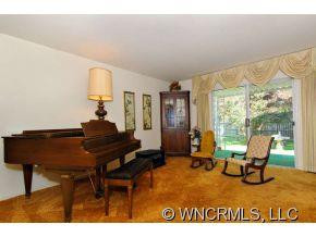 401 Lakeshore Drive - Photo 3