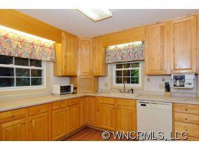 401 Lakeshore Drive - Photo 7