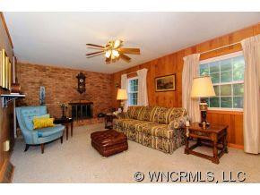 401 Lakeshore Drive - Photo 10