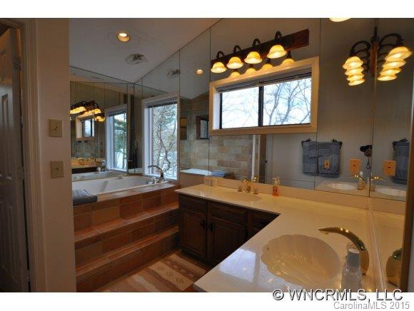 722 Glenshore Drive - Photo 10