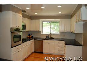 17 Beaverbrook Road - Photo 2