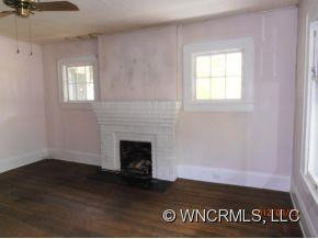 314 Blythe St - Photo 2