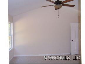 11 Pinnacle Valley Drive - Photo 4