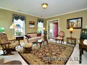 923 WOODHILL DRIVE - Photo 2