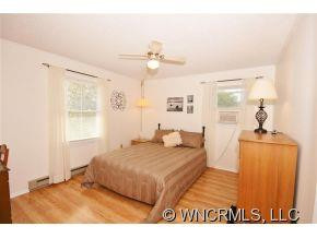 16 Lilac Lane - Photo 8