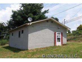 580 Summit Avenue - Photo 3