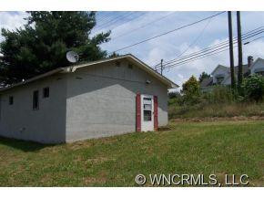 580 Summit Avenue - Photo 4