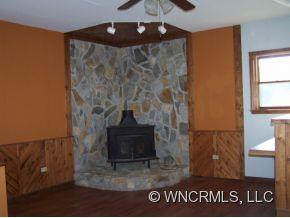 580 Summit Avenue - Photo 7