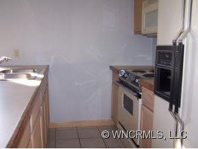 580 Summit Avenue - Photo 8