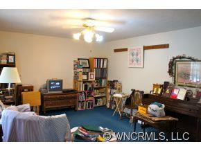 8 Botany View Court - Photo 9