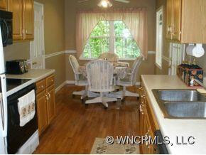 82 Barrett Road - Photo 5
