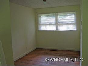 707 Rhodes Park Drive - Photo 9