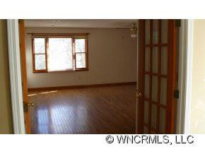 20 Spring Drive - Photo 4