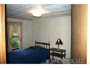 138 Holly Street - Photo 10
