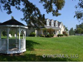 5 WESTWIND DRIVE - Photo 2