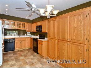 203 Wild Oak Lane - Photo 3