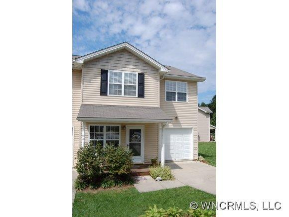 389 Wiltshire Circle