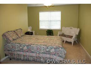 389 Wiltshire Circle - Photo 15