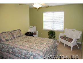 389 Wiltshire Circle - Photo 16
