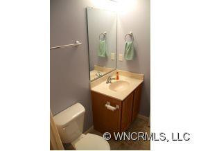 389 Wiltshire Circle - Photo 18