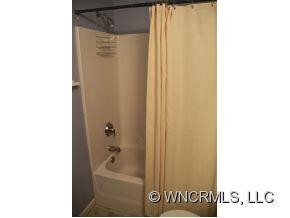 389 Wiltshire Circle - Photo 19