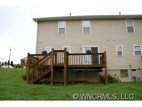 389 Wiltshire Circle - Photo 22