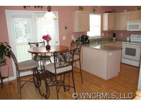 389 Wiltshire Circle - Photo 6