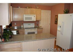 389 Wiltshire Circle - Photo 7