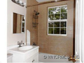 101 Lakeshore Drive - Photo 12