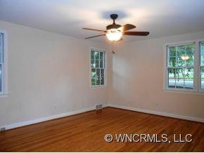 101 Lakeshore Drive - Photo 10