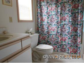 136 Summer Place Drive - Photo 8