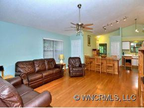 100 TARRAGON PLACE - Photo 3