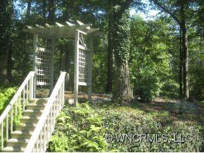 415 Ladd Ridge Road - Photo 23