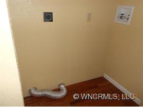 219 Hayfields Dr - Photo 7