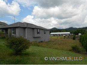 219 Hayfields Dr - Photo 10
