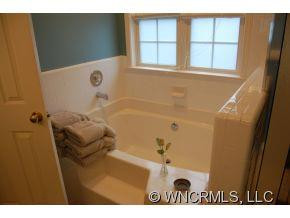 369 Glensprings Drive - Photo 11