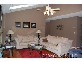 369 Glensprings Drive - Photo 7