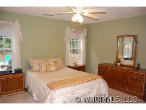 369 Glensprings Drive - Photo 9