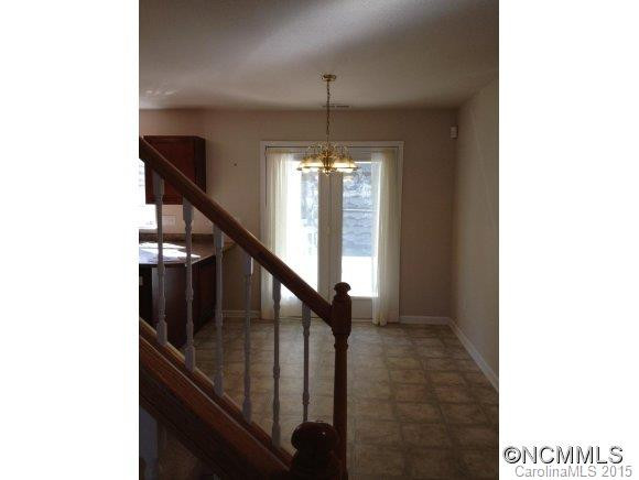 93 Farington Circle - Photo 11