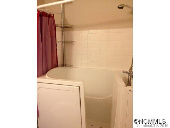 93 Farington Circle - Photo 5