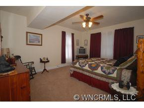 135 Aerial - Photo 13