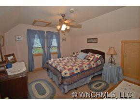 135 Aerial - Photo 15